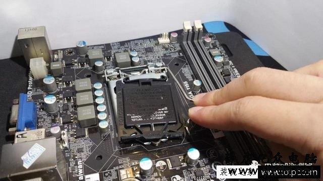 DIY自己组装电脑全过程详细图解教学