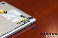 华硕ZenBook UX501笔记本拆机全过程图解