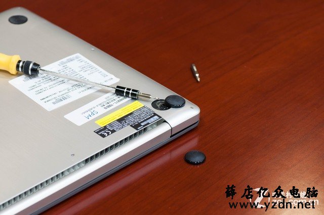 全金属4K轻薄款 华硕UX501拆解图赏