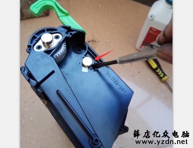 给联想lj6000黑白打印机加粉方法老司机翻了车，对还是那弯