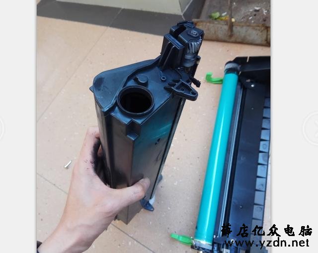 给联想lj6000黑白打印机加粉方法老司机翻了车，对还是那弯