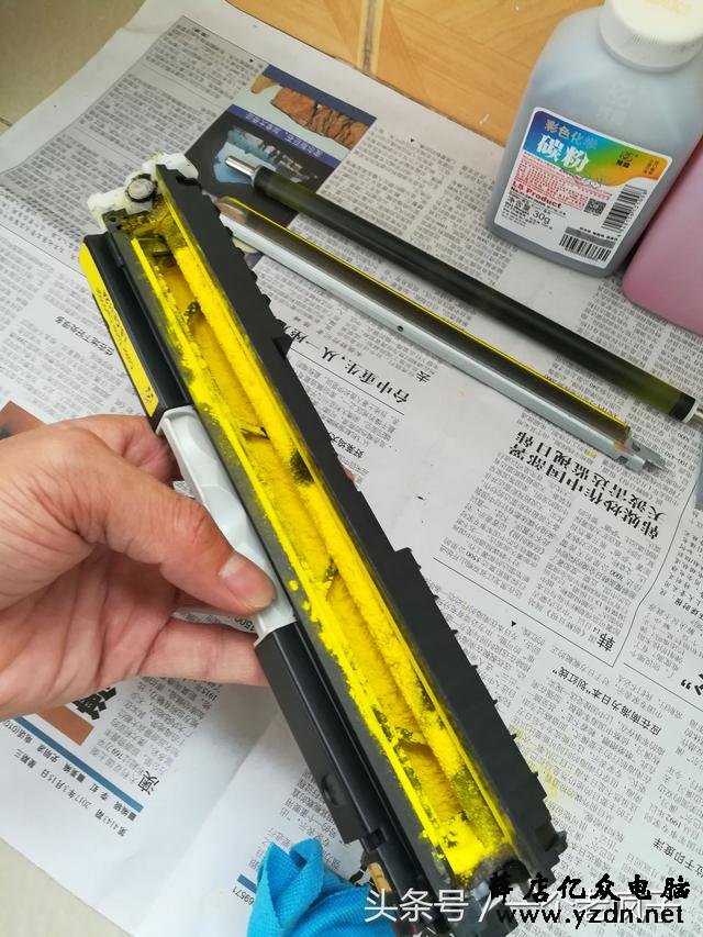 超简单，手把手教你惠普M175彩色打印机如何添加碳粉，学一学就会