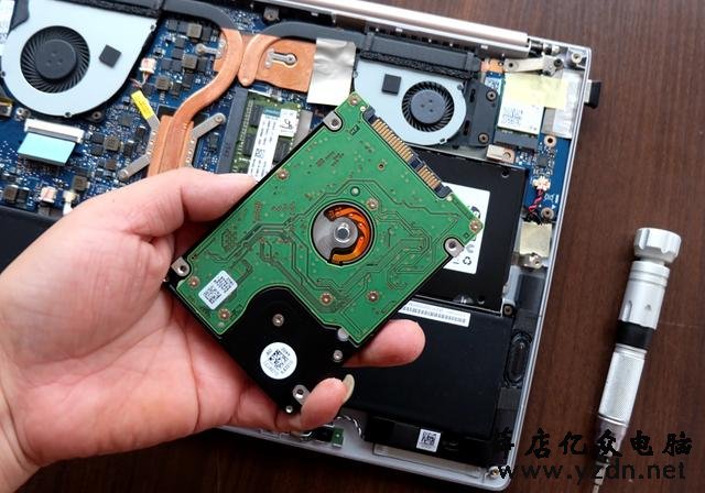 手把手教你换固态硬盘 让你的笔记本可以再战三年