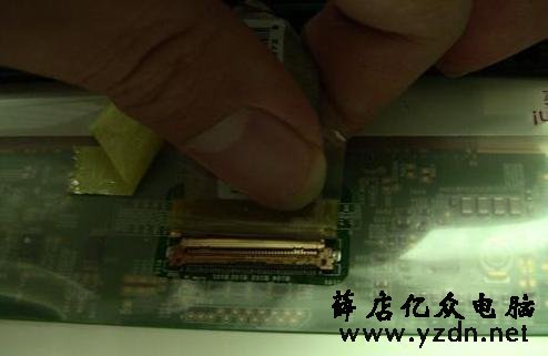 笔记本换屏幕教程