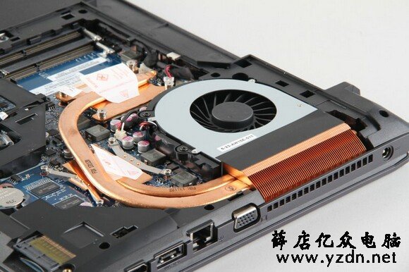 神舟K610C游戏本拆机解析