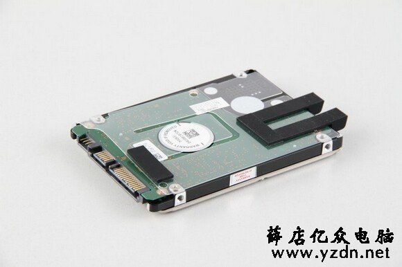 神舟战神K610C游戏本拆机解析