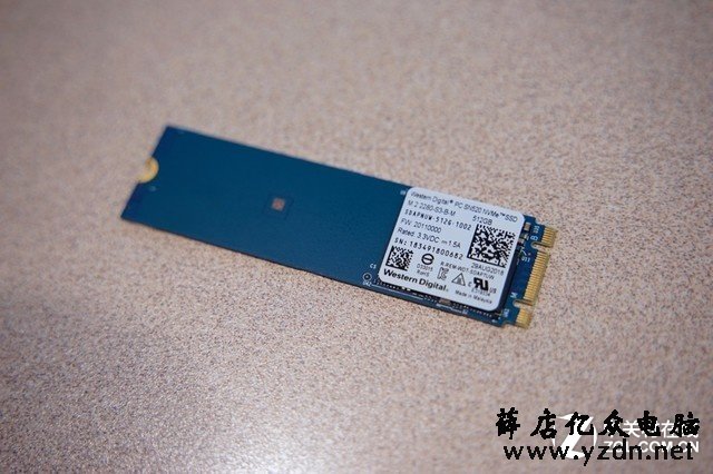 颜值高内部结构工整 华硕灵耀Deluxe 14拆机解析