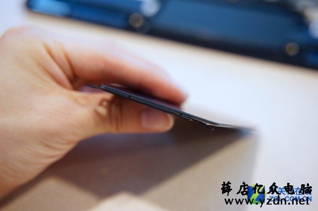 颜值高内部结构工整 华硕灵耀Deluxe 14拆机解析
