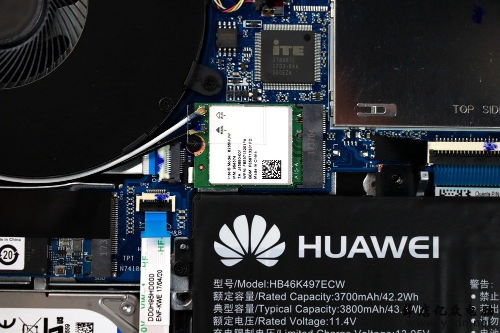 做工不错 华为MateBook D笔记本拆机解析