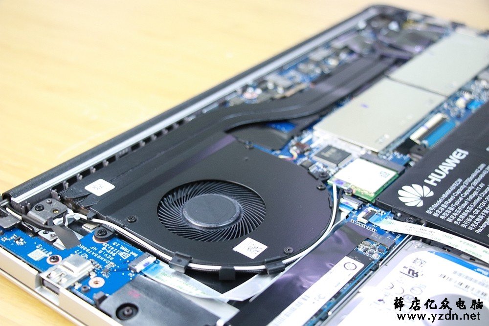 做工不错 华为MateBook D笔记本拆机解析