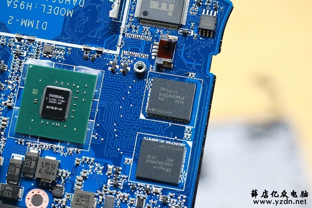 做工不错 华为MateBook D笔记本拆机解析