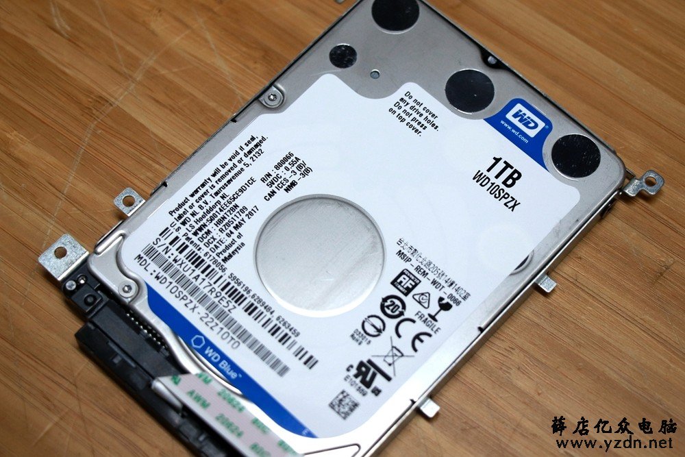 做工不错 华为MateBook D笔记本拆机解析