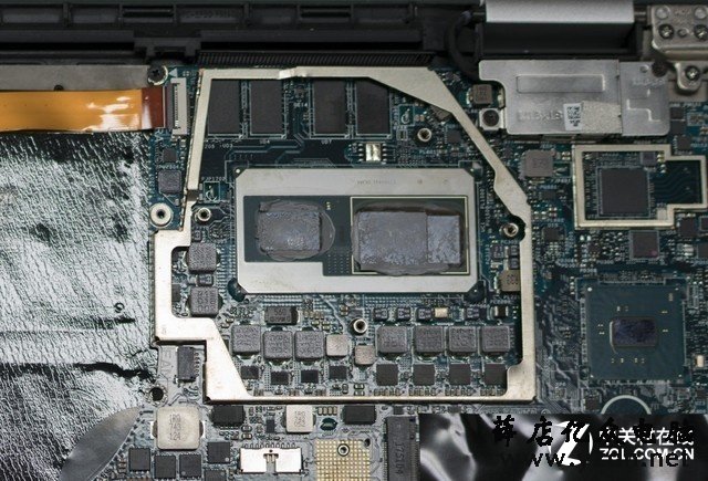 怎么能轻薄兼具高性能 戴尔XPS 15 9575笔记本拆机