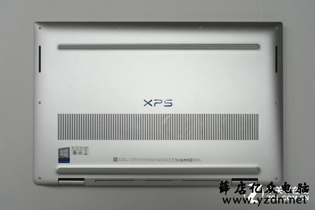 怎么能轻薄兼具高性能 戴尔XPS 15 9575笔记本拆机