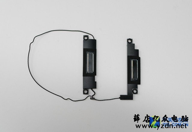 怎么能轻薄兼具高性能 戴尔XPS 15 9575笔记本拆机