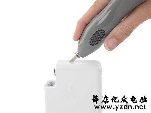 2018新款苹果MacBook Pro 13 Touch Bar版拆机解析