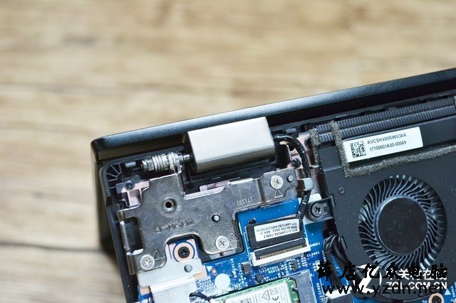 ThinkPad L380工程机拆机解析主板结构