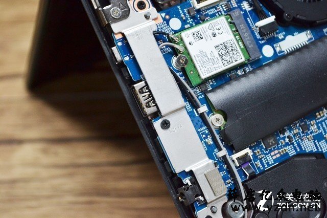 ThinkPad L380工程机拆机解析主板结构