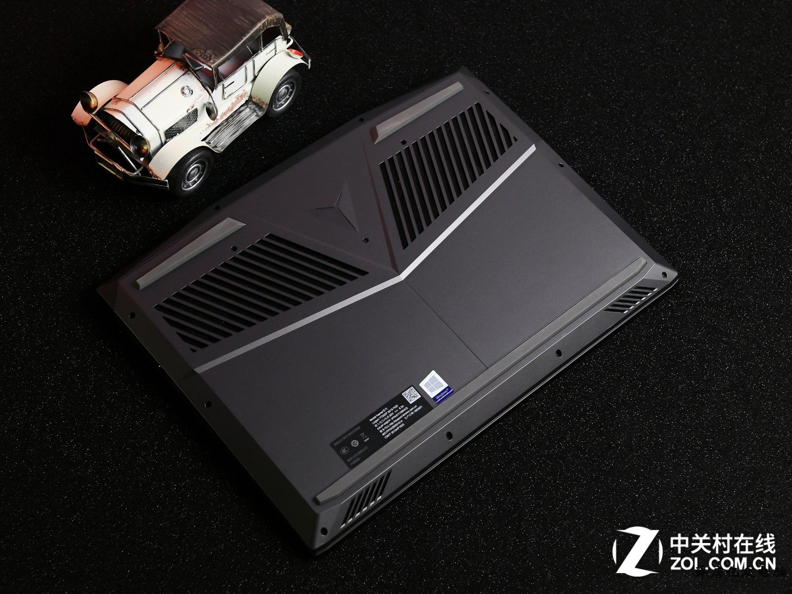 2019版联想拯救者Y7000与Y7000P游戏本的区别选购解析