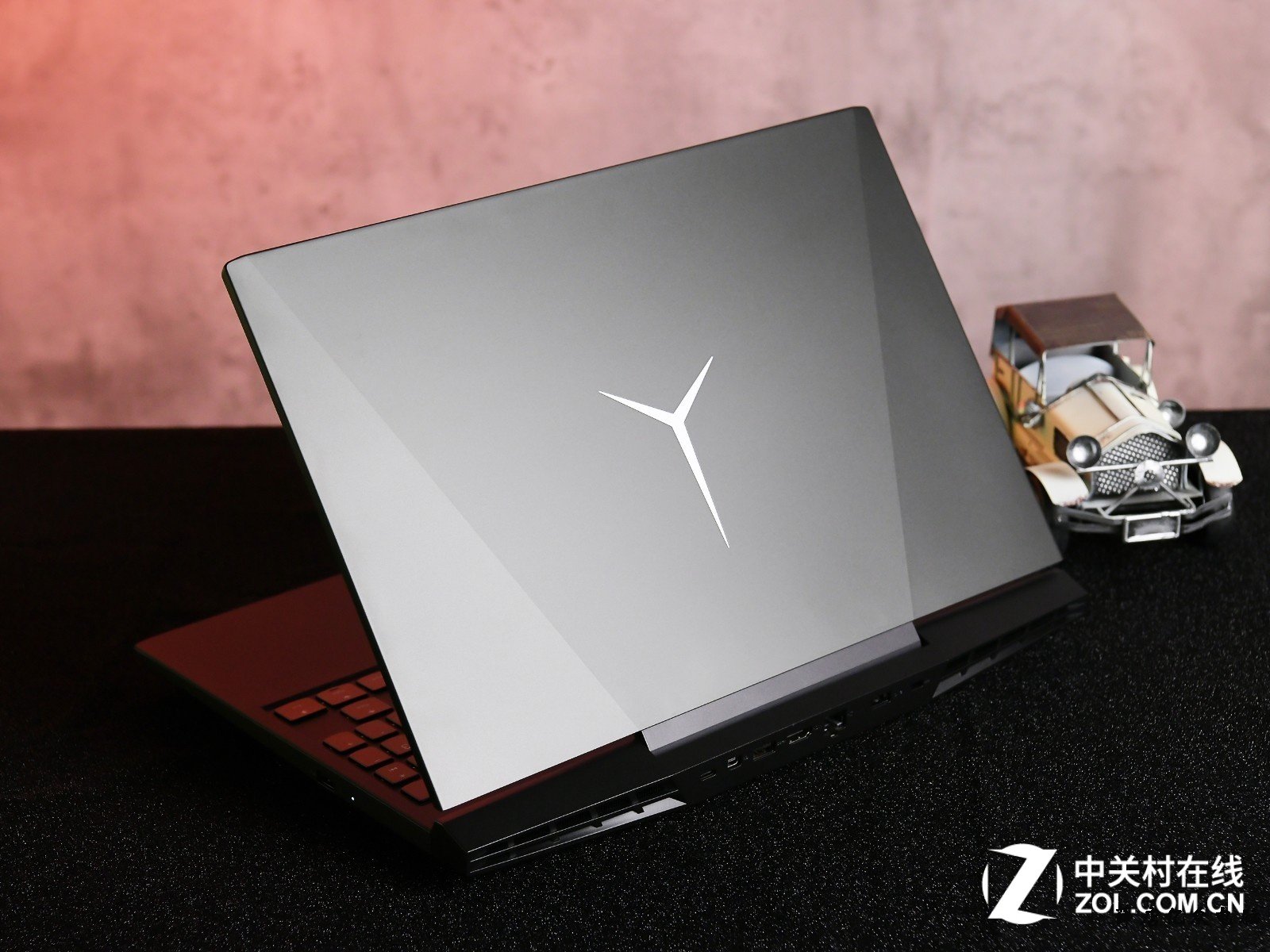 2019版联想拯救者Y7000与Y7000P游戏本的区别选购解析