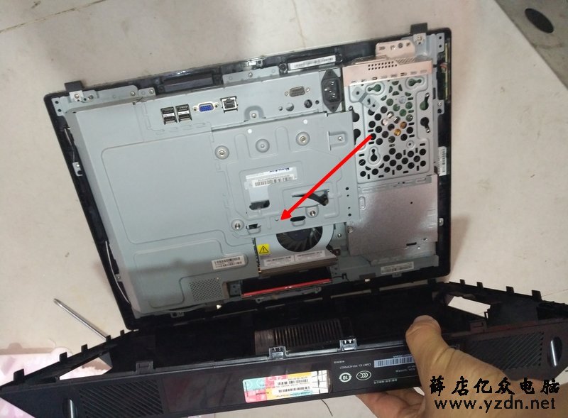 扬天S3040-36拆机换硬盘分解全过程