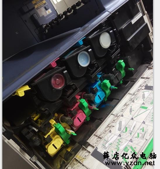 复印机卡纸，原因是自己平时保养不到位
