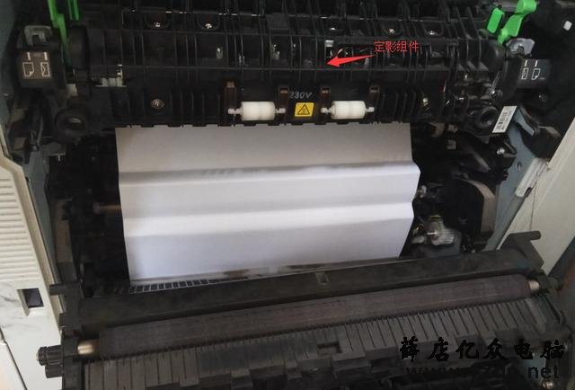 复印机卡纸，原因是自己平时保养不到位